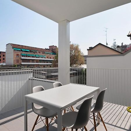 Altido Spacious Apt For 4 With Balcony In Porta Romana Милано Екстериор снимка
