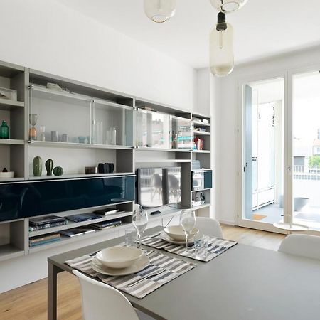 Altido Spacious Apt For 4 With Balcony In Porta Romana Милано Екстериор снимка